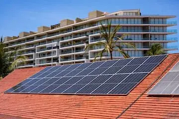 Plaza Neptuno solar installation
